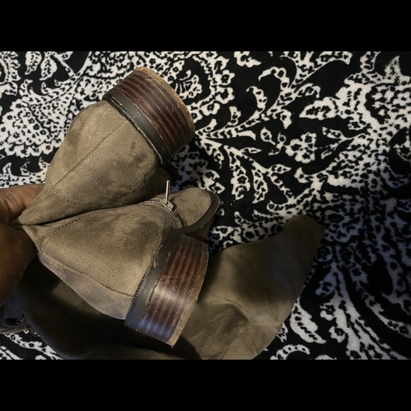 Knee High Boots - Picture 3 of 4